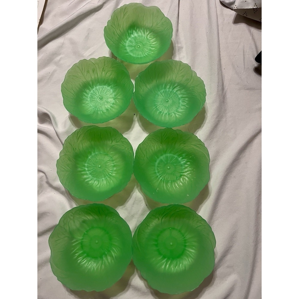 Set of 7 Vintage Berman Plastic Bowls Cabbage Lettuce Green Fairfield OH 5.5"